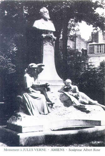 monument-amiens_centre-de-documentation