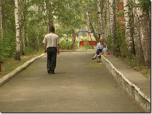 IMGP0420_Orphanage walkway to play areas.JPG